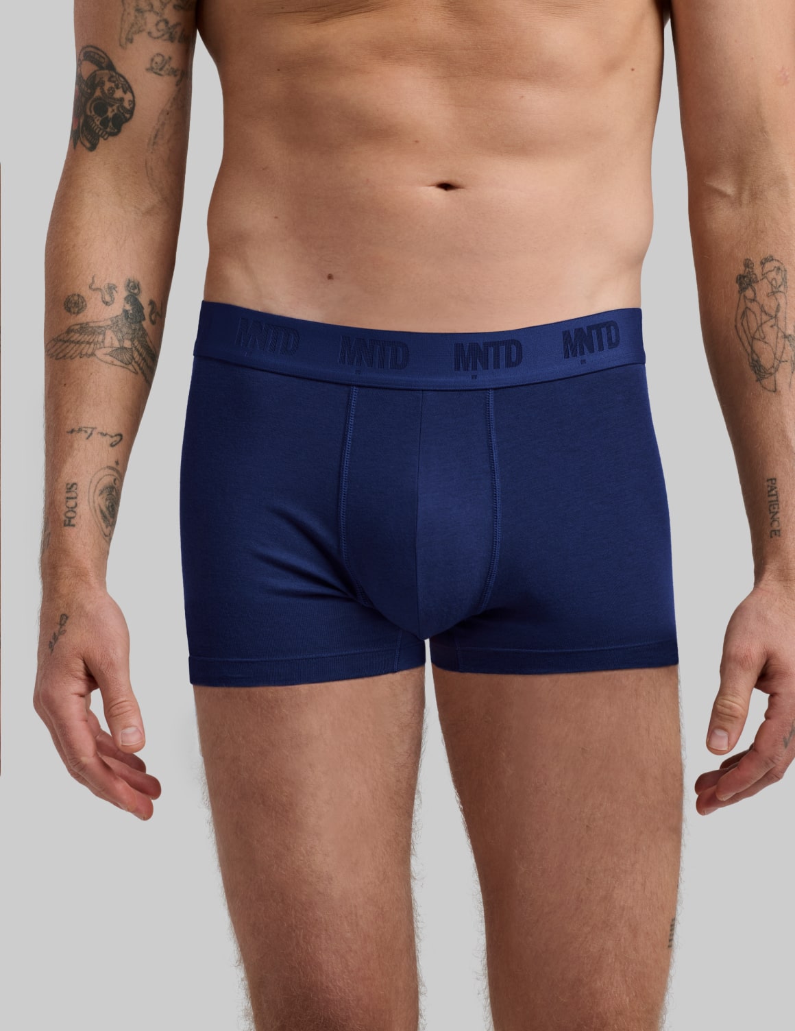 model: Waist 31" wearing size S